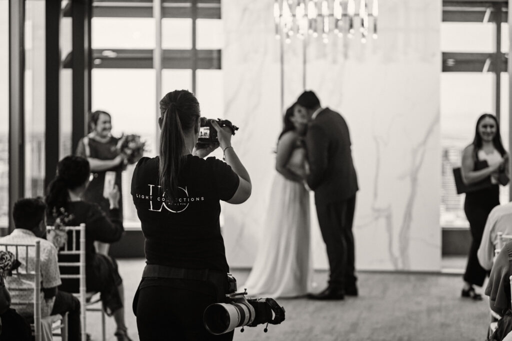how to choose a wedding photographer